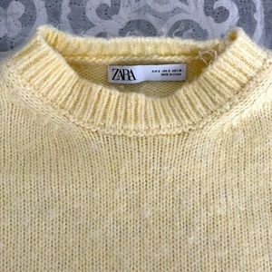 Yellow Zara sweater size S